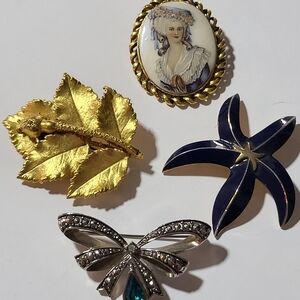 Vintage Brooch Bundle